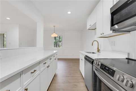 2396 Lawrenceville Highway, Decatur, GA 30033