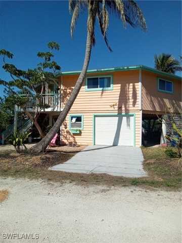 3660 Schooner Lane, Saint James City, FL 33956
