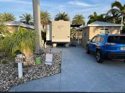 undefined, Fort Myers, FL 33905