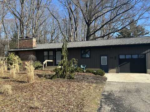 3325 Blue Star Highway, Saugatuck, MI 49453