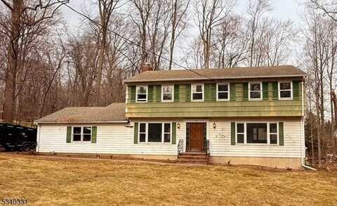 29 Youngs Rd, Mahwah, NJ 07430