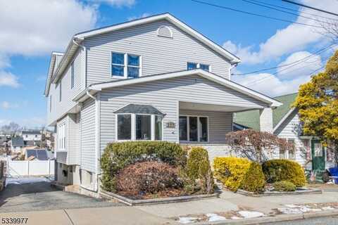 231 Dewey Ave, Totowa, NJ 07512