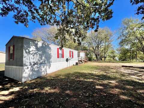 304 Wildwind St, Gun Barrel City, TX 75156