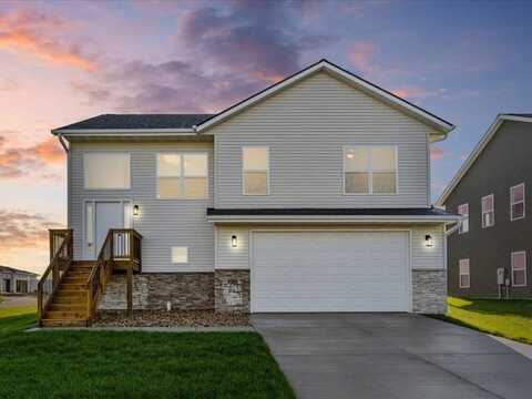 808 Windam Drive, Solon, IA 52333