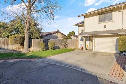 1938 Laura Avenue, Visalia, CA 93292