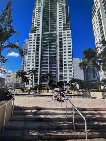 253 NE 2nd St, Miami, FL 33132
