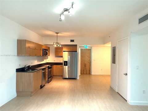 350 S Miami Ave, Miami, FL 33130