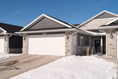 1731 Red Clover St, Holmen, WI 54636