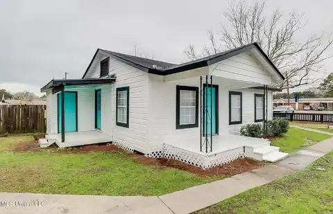 1812 Market Street, Pascagoula, MS 39567