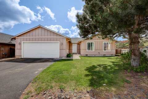 453 SE Ponderosa Drive, Madras, OR 97741