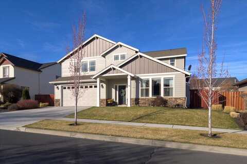 375 NW 28th Street, Redmond, OR 97756