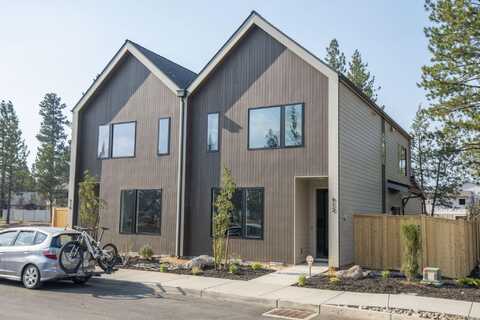 1008 W Linda Avenue, Sisters, OR 97759
