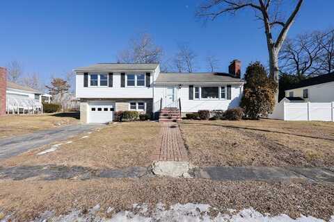 18 Manning Rd, Dedham, MA 02026