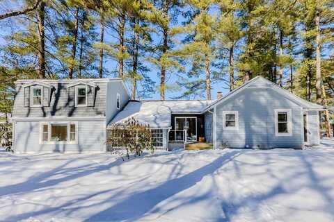 12 Hillcrest Dr, Wilbraham, MA 01095