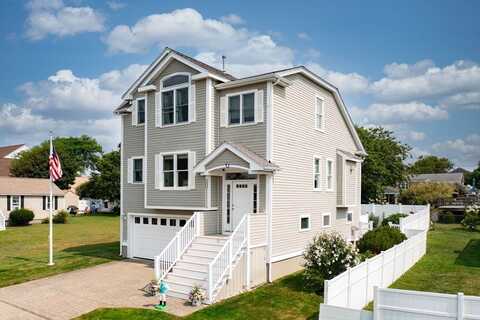 31 Seminole Ave, Marshfield, MA 02050