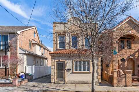 61-25 165th Street, Fresh Meadows, NY 11365