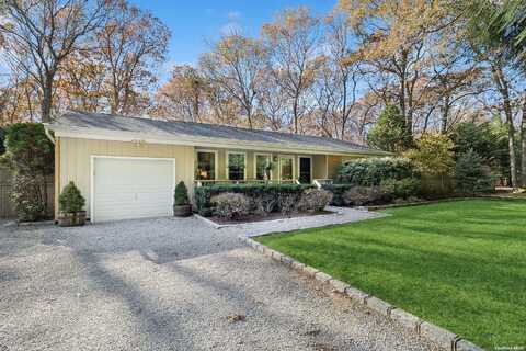 24 Fort Pond Boulevard, East Hampton, NY 11937