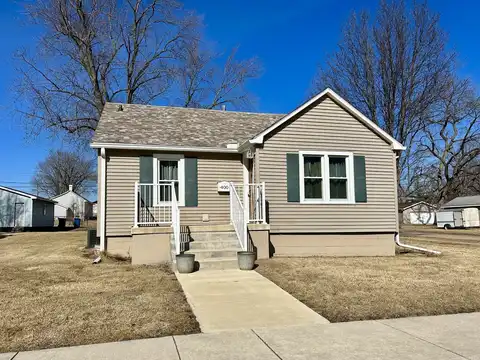 400 W 3rd Street, Spring Valley, IL 61362