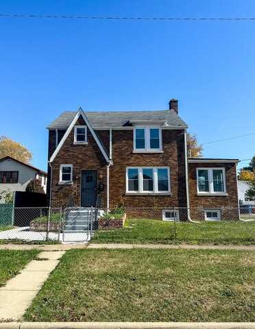 1825 Park Avenue, North Chicago, IL 60064