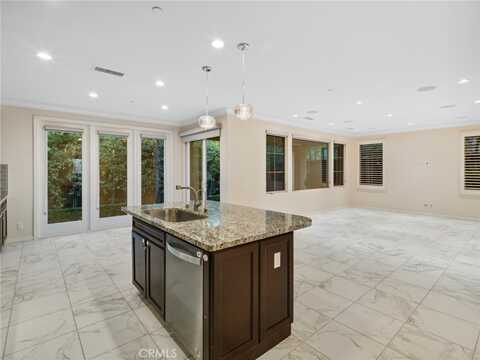 58 Lupari, Irvine, CA 92618