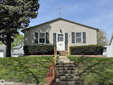 1617 S 10th Street, Burlington, IA 52601