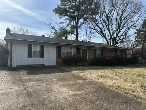 181 W Eighth St., Pontotoc, MS 38863