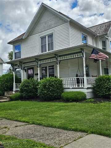 83 S 8th Street, Mcconnelsville, OH 43756