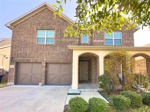 8232 Pine Meadows Drive, Fort Worth, TX 76244
