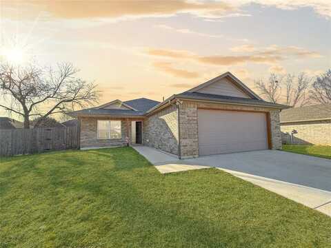 128 Dennis Drive, Azle, TX 76020