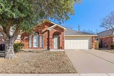 6817 Coldwater Canyon Road, Fort Worth, TX 76132