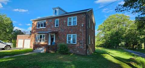 97 Rauch Rd, Lake Huntington, NY 12752