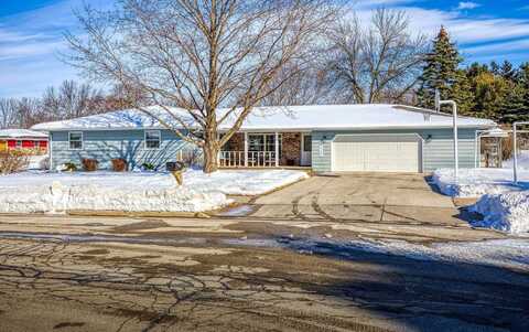 901 BEECHWOOD Avenue, LITTLE CHUTE, WI 54140