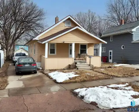 714 N Menlo Ave, Sioux Falls, SD 57104