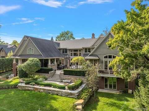 1330 Oxford Road, Bloomfield Hills, MI 48304