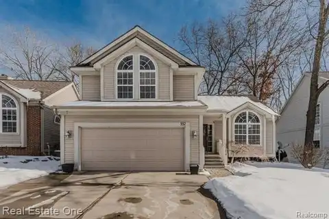 332 LAKE FOREST Drive, Waterford, MI 48327