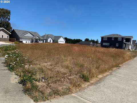 843 SPYGLASS DR, Bandon, OR 97411