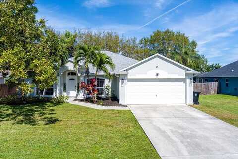 613 SE Stow Terrace, Port Saint Lucie, FL 34984