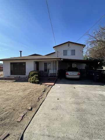 611 9th St., Ramona, CA 92065