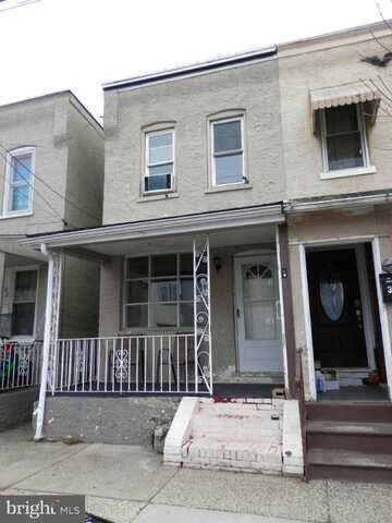 35 W 3RD STREET, MARCUS HOOK, PA 19061