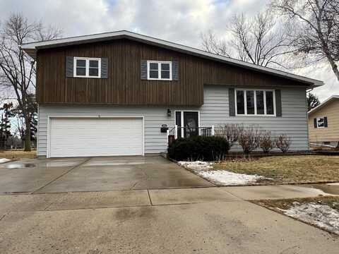 804 NE 22nd Avenue, Aberdeen, SD 57401