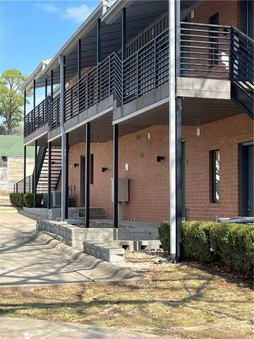 465 Locust AVE, Fayetteville, AR 72701