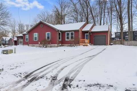 108 Niblick Circle, Van Buren Pt, NY 13027