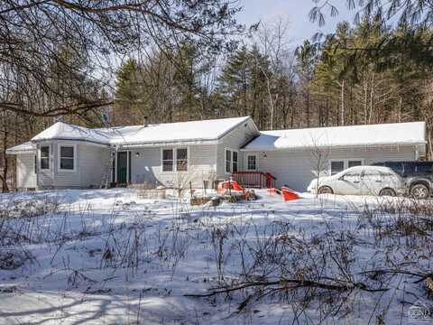 1769 Route 51, Hannacroix, NY 12087