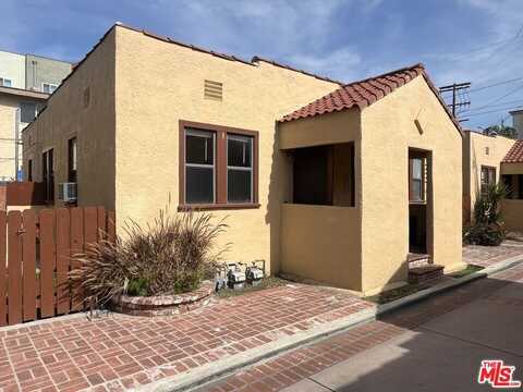 5031 Bakman Ave, North Hollywood, CA 91601