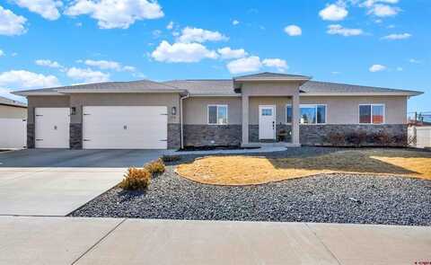 1714 Moonlight Drive, Montrose, CO 81401