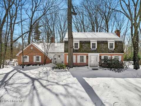 1934 Heritage Road, Niskayuna, NY 12309