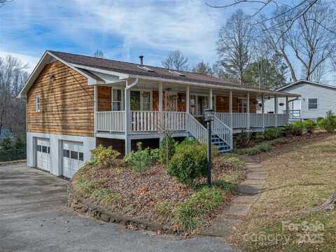 17 English Place, Candler, NC 28715