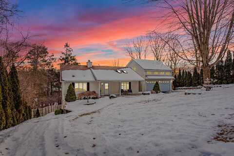 2 Topsfield Road, Bristol, CT 06010