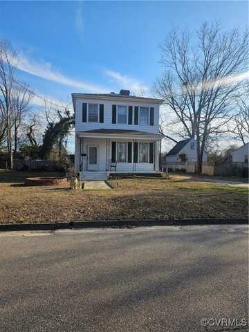 215 Highland Avenue, Colonial Heights, VA 23834