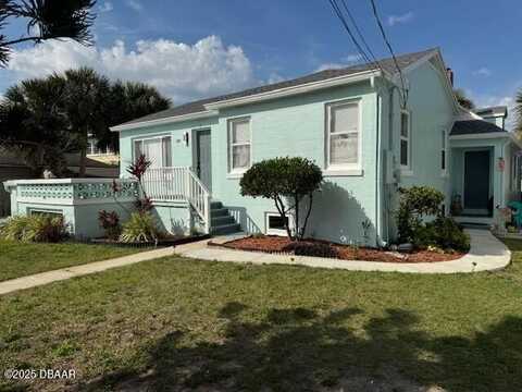 425 Hillside Avenue, Daytona Beach, FL 32118